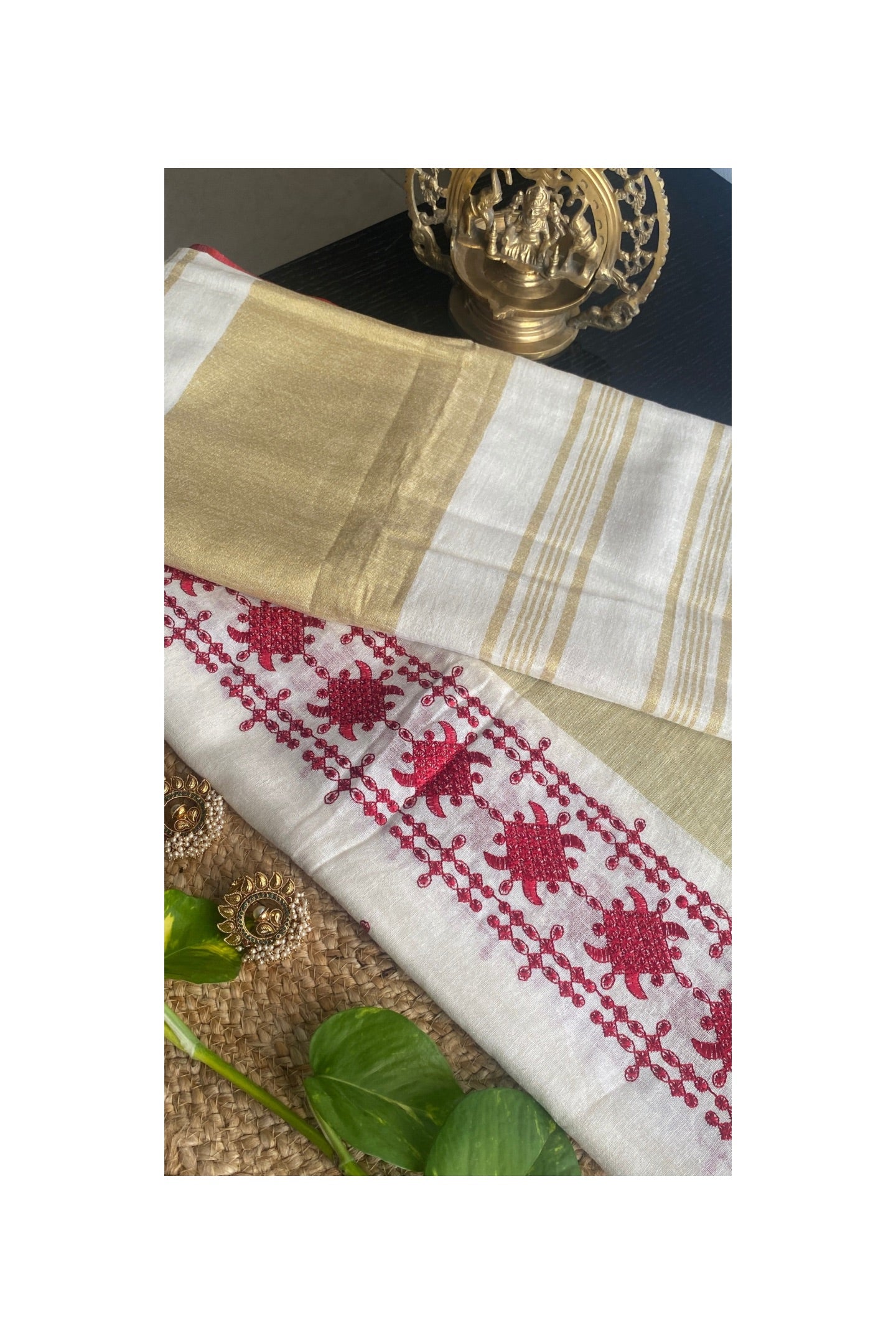 LINEN COTTON WHITE EMBROIDERY SAREE