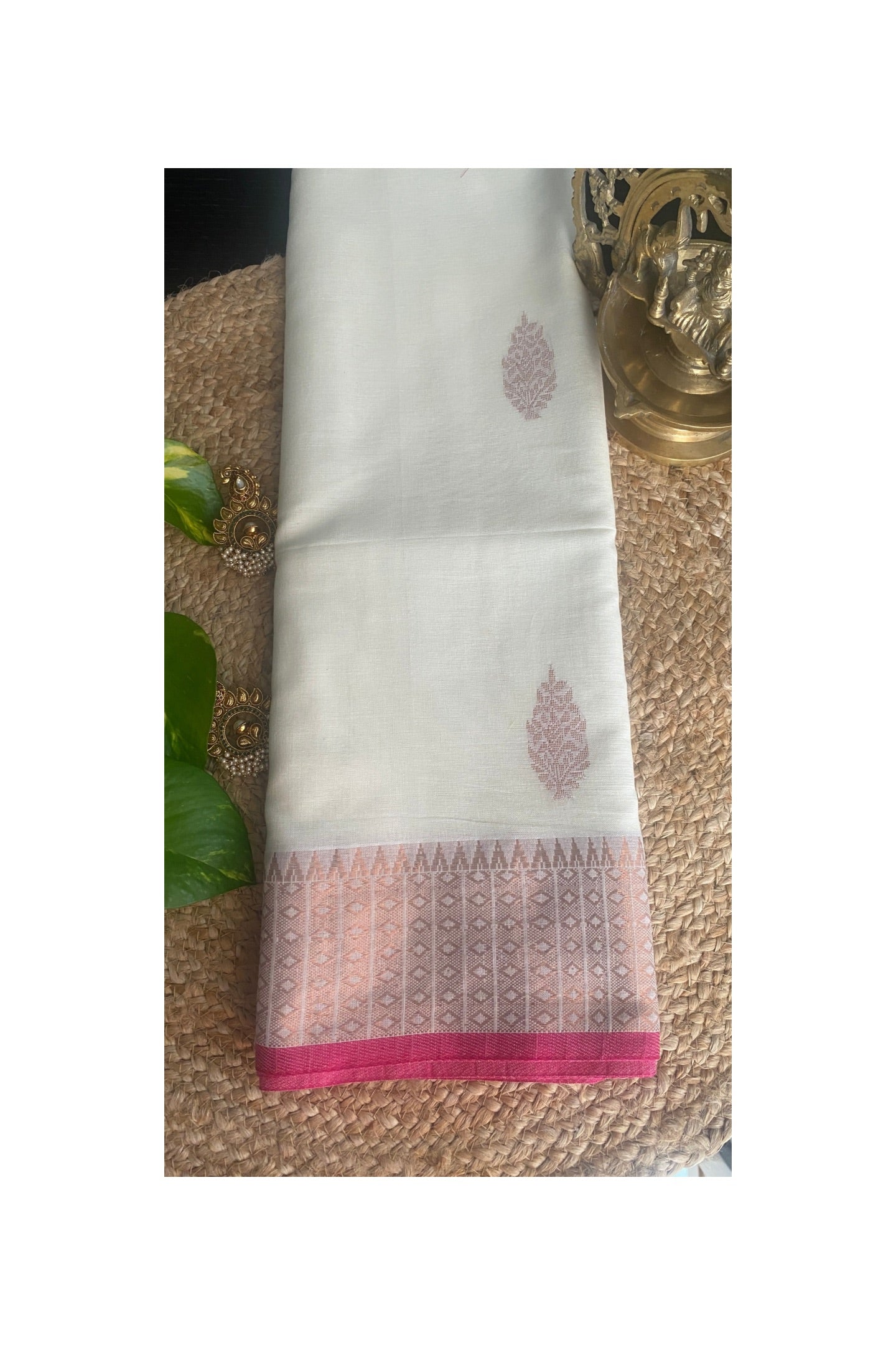 Off White Organic Cotton Jamdani Saree