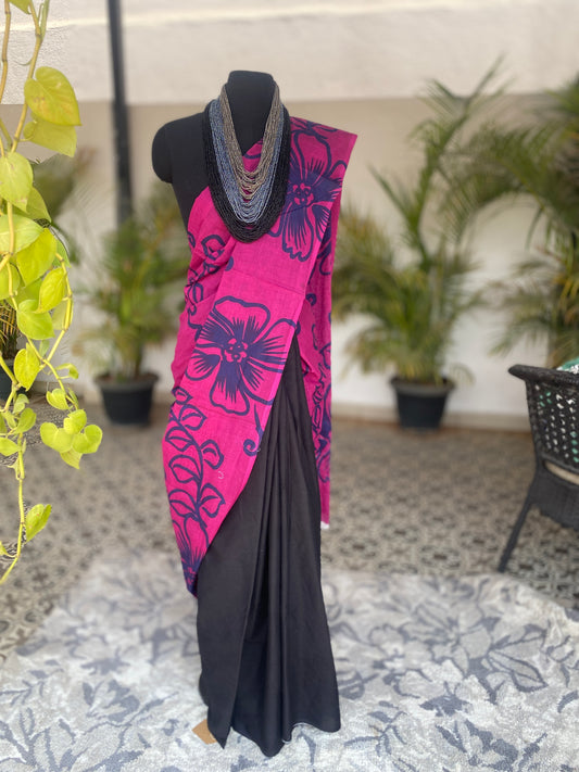 Black and majenta Printed Mull cotton saree